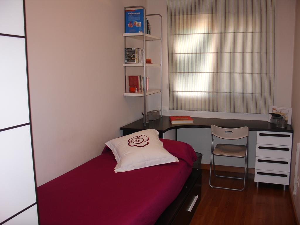 Ferienwohnung Playa Y Montana Faura-Valencia Zimmer foto
